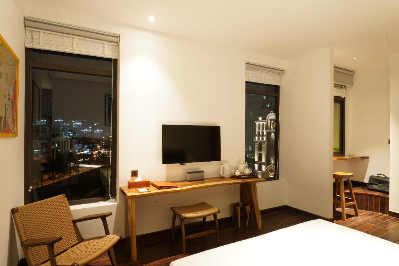Sky Gem Central Hotel Хошимин Экстерьер фото